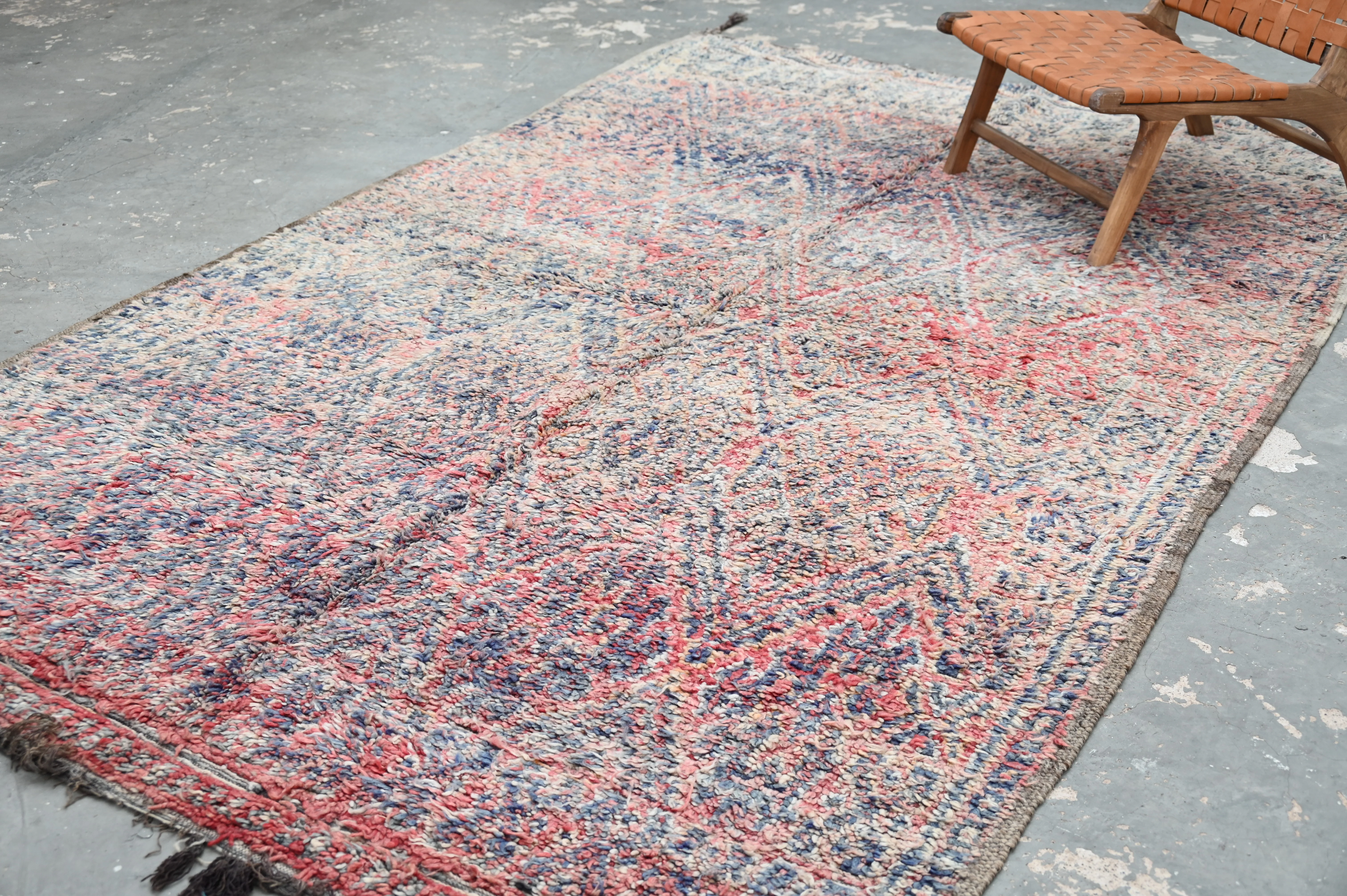 1960s Beni M'Guild Vintage Rug 320×205 cm – Indigo Blue & Faded Brick Red Wool, V-282 - Image 6