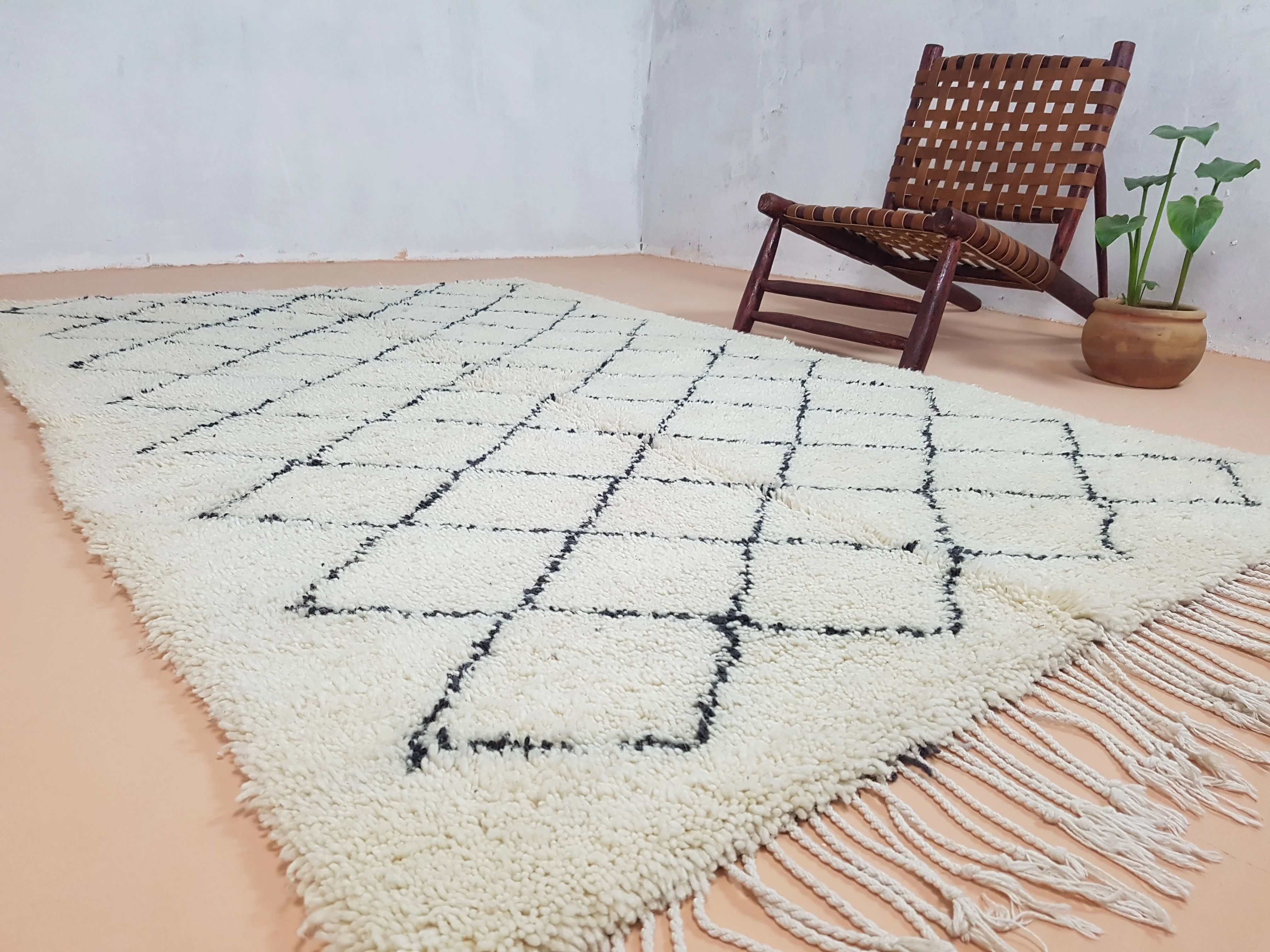 Beni Ouarain Rug, 260 x 155 cm || 8,53 x 5,09 feet, MS-104 - Image 5