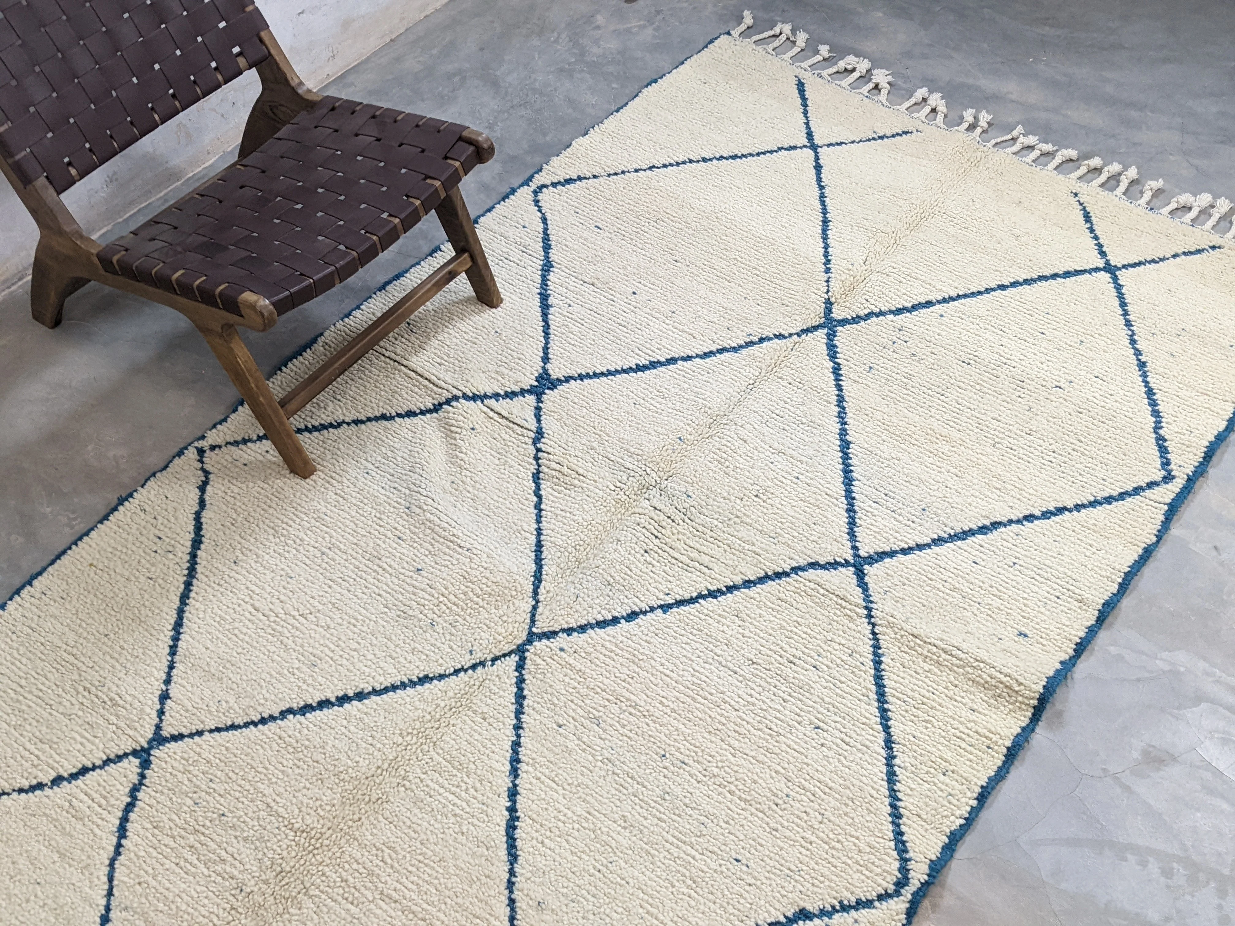 Beni Ouarain Rug, 260 x 155 cm || 8,53 x 5,09 feet, MS-187 - Image 3