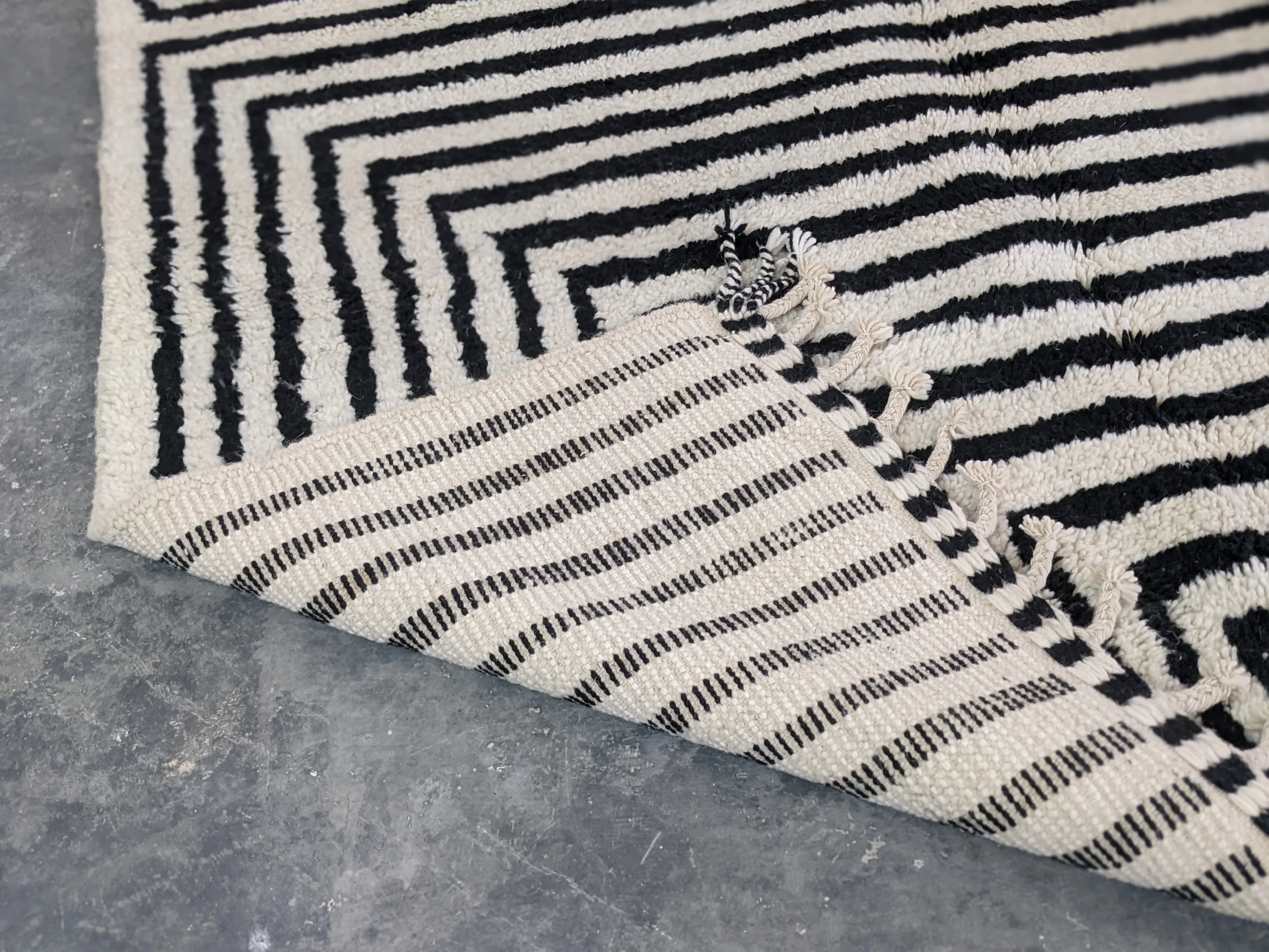 Beni Ouarain Rug – Pre-Order #G365 - Image 5
