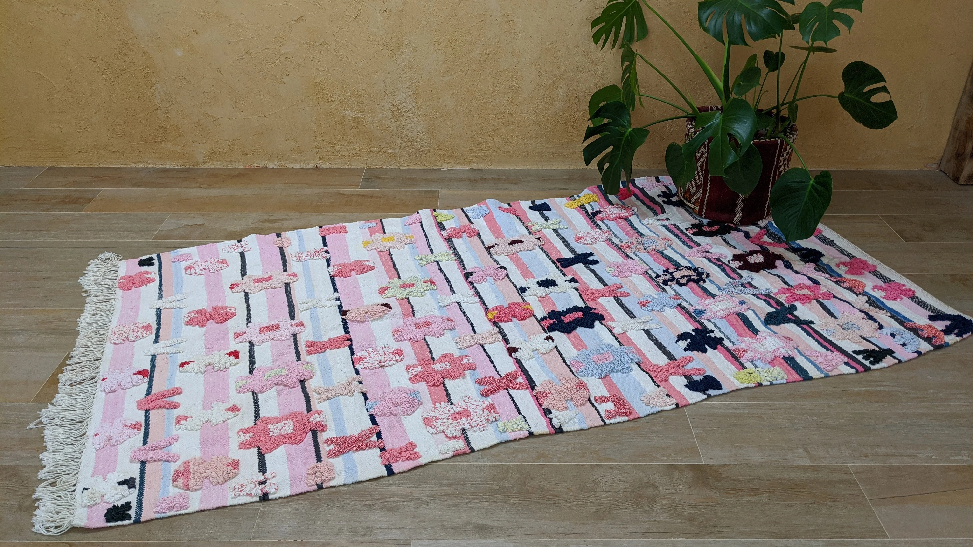 Boucherouite Rug, 220 x 115 cm || 7.22 x 3.77 feet - Image 3