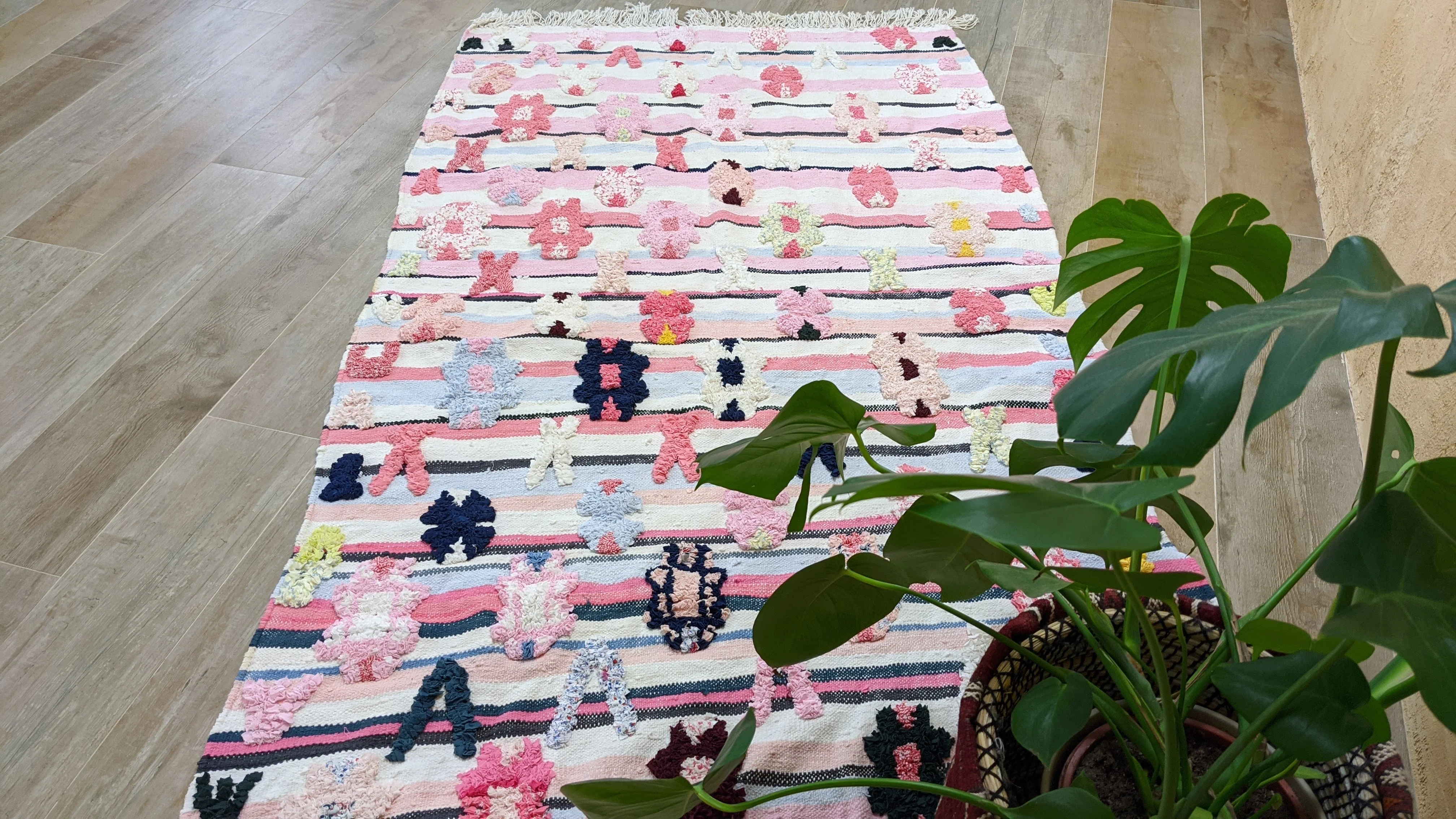 Boucherouite Rug, 220 x 115 cm || 7.22 x 3.77 feet - Image 4