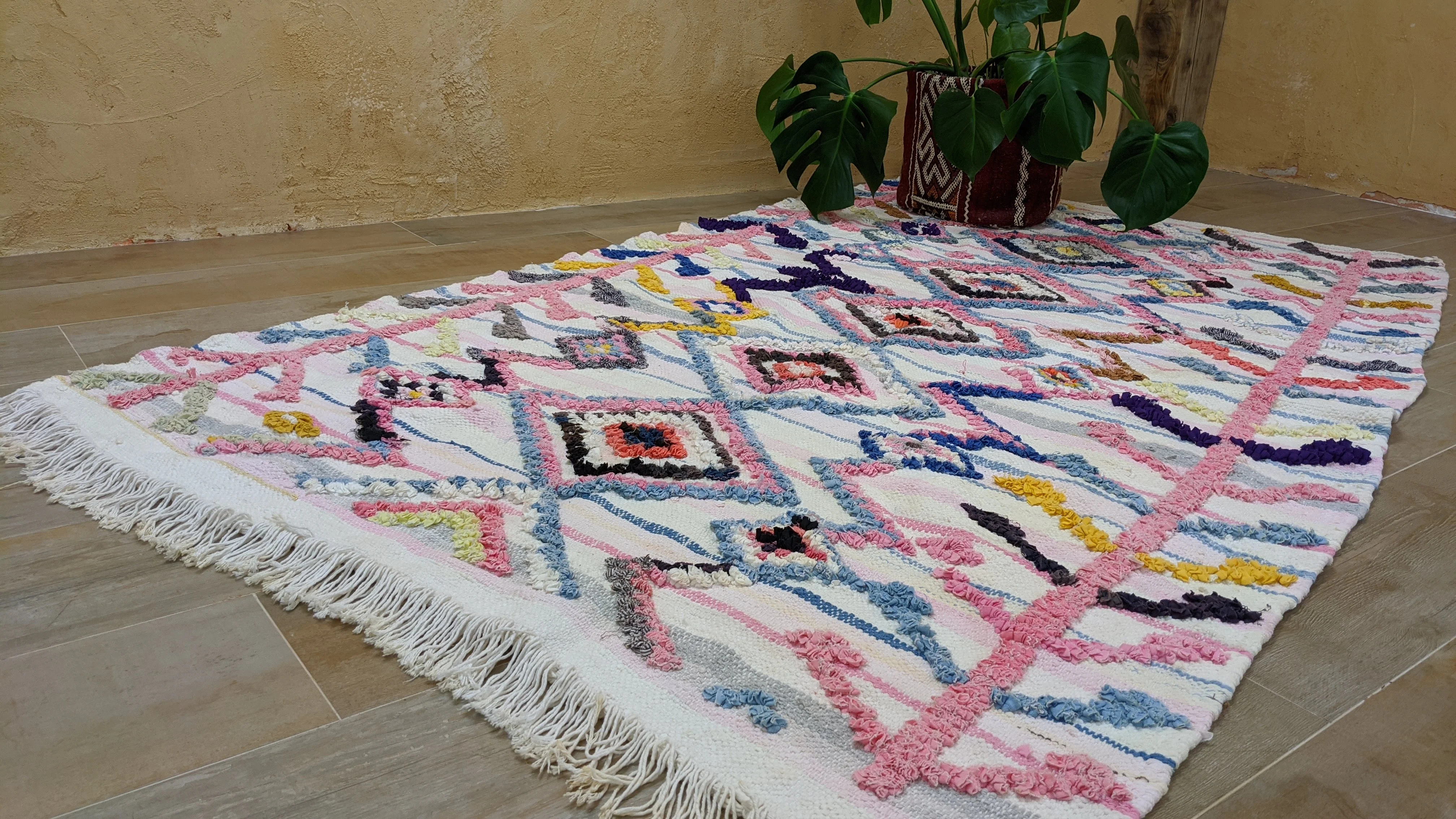Boucherouite Rug, 225 x 125 cm || 7.38 x 4.1 feet - Image 7