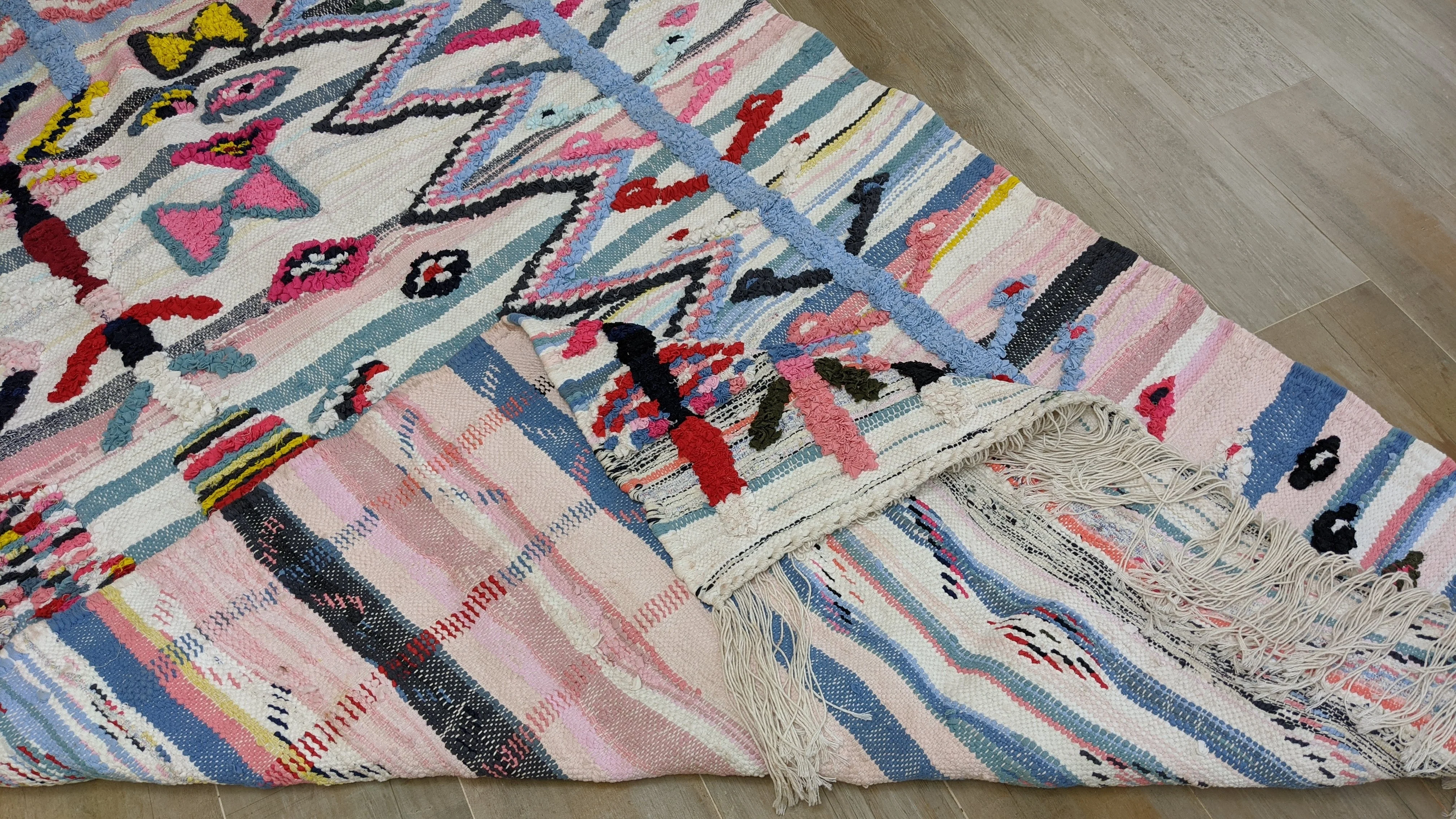 Boucherouite Rug, 230 x 133 cm || 7.55 x 4.36 feet - Image 4