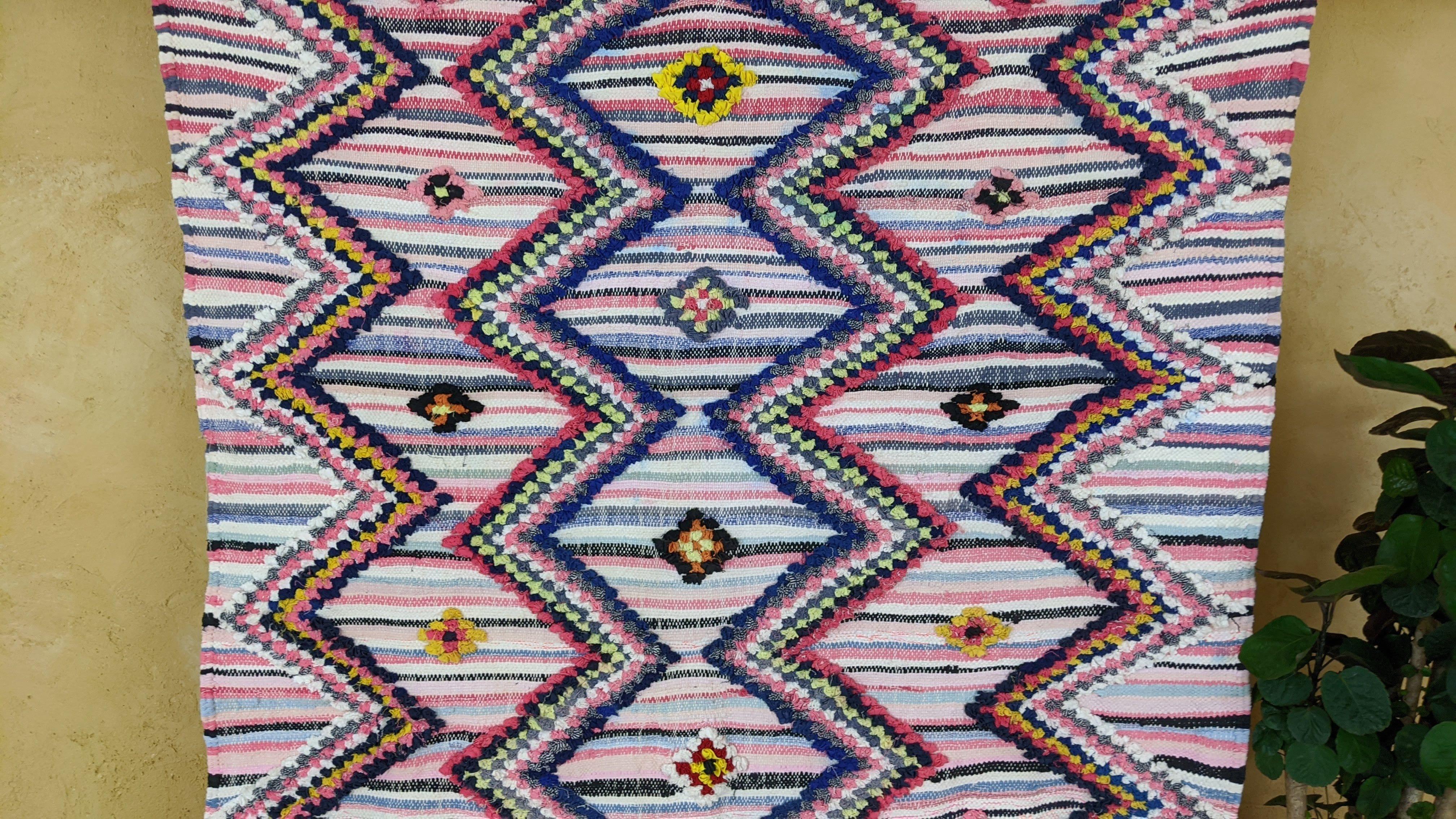 Boucherouite Rug, 245 x 135 cm || 8.04 x 4.43 feet - Image 3