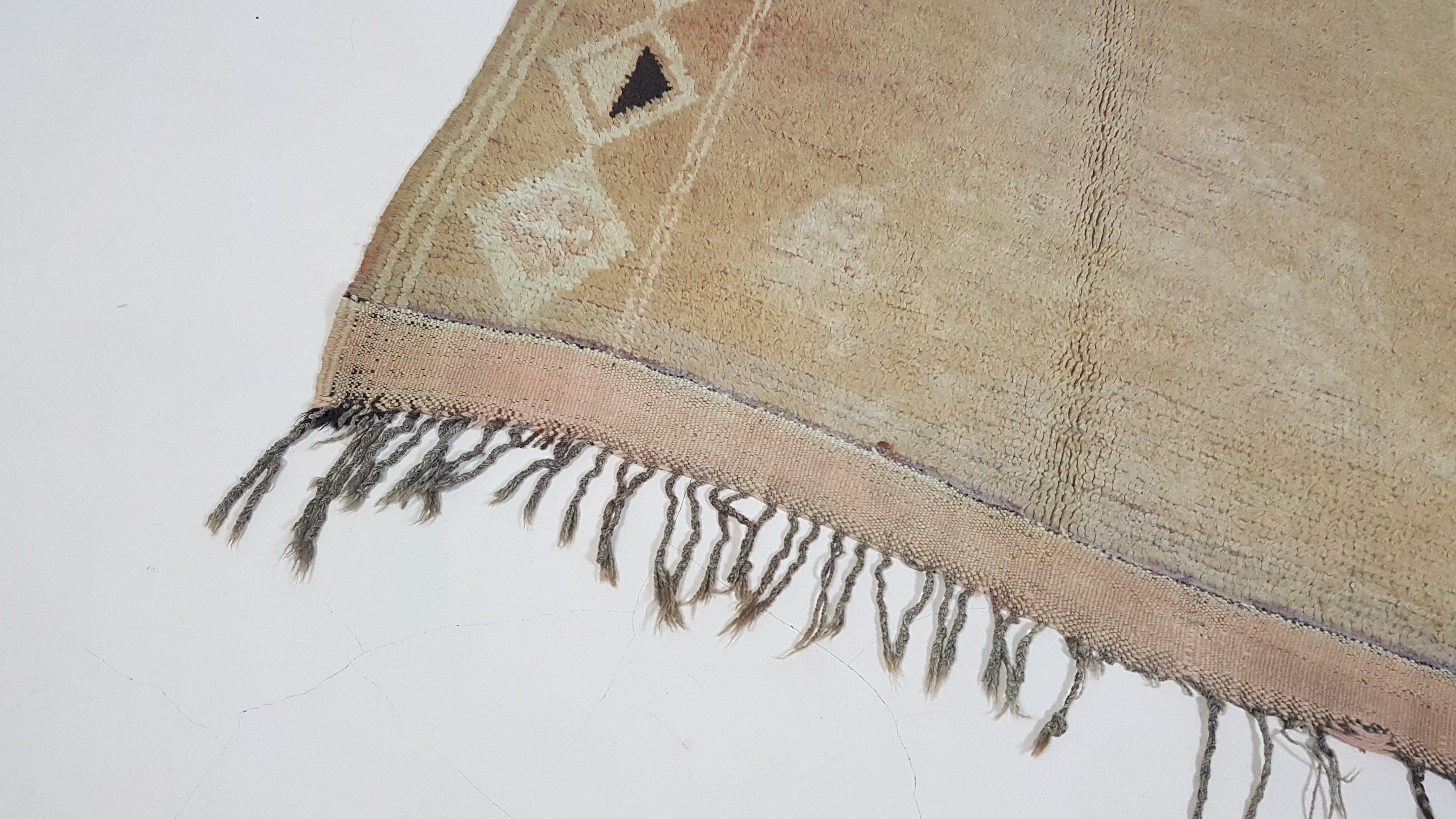 Vintage Boujaad rug, 300 x 130 cm || 9.84 x 4.27 feet - Image 4