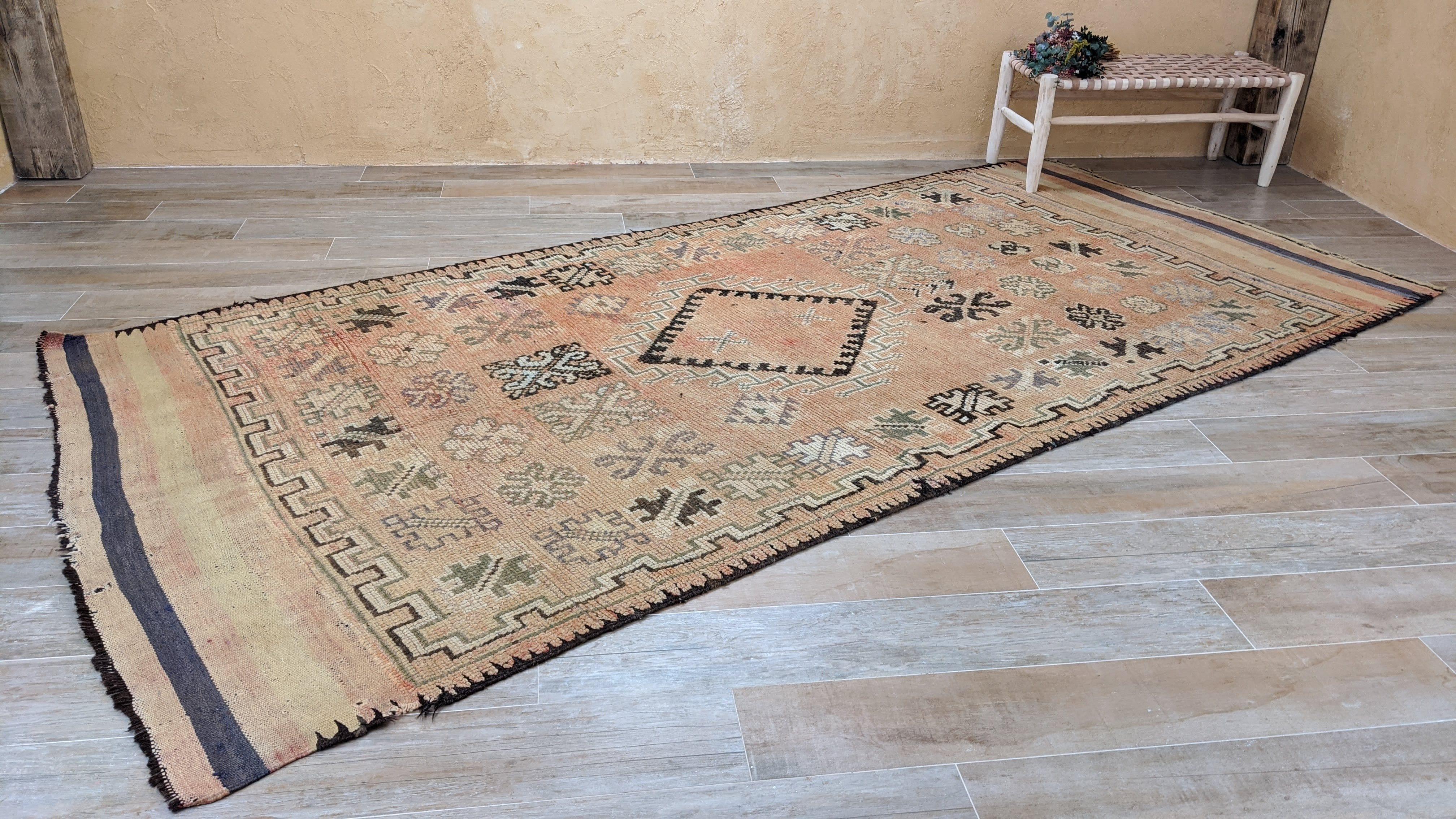 Vintage Boujaad rug, 360 x 175 cm || 11.81 x 5.74 feet - Image 5