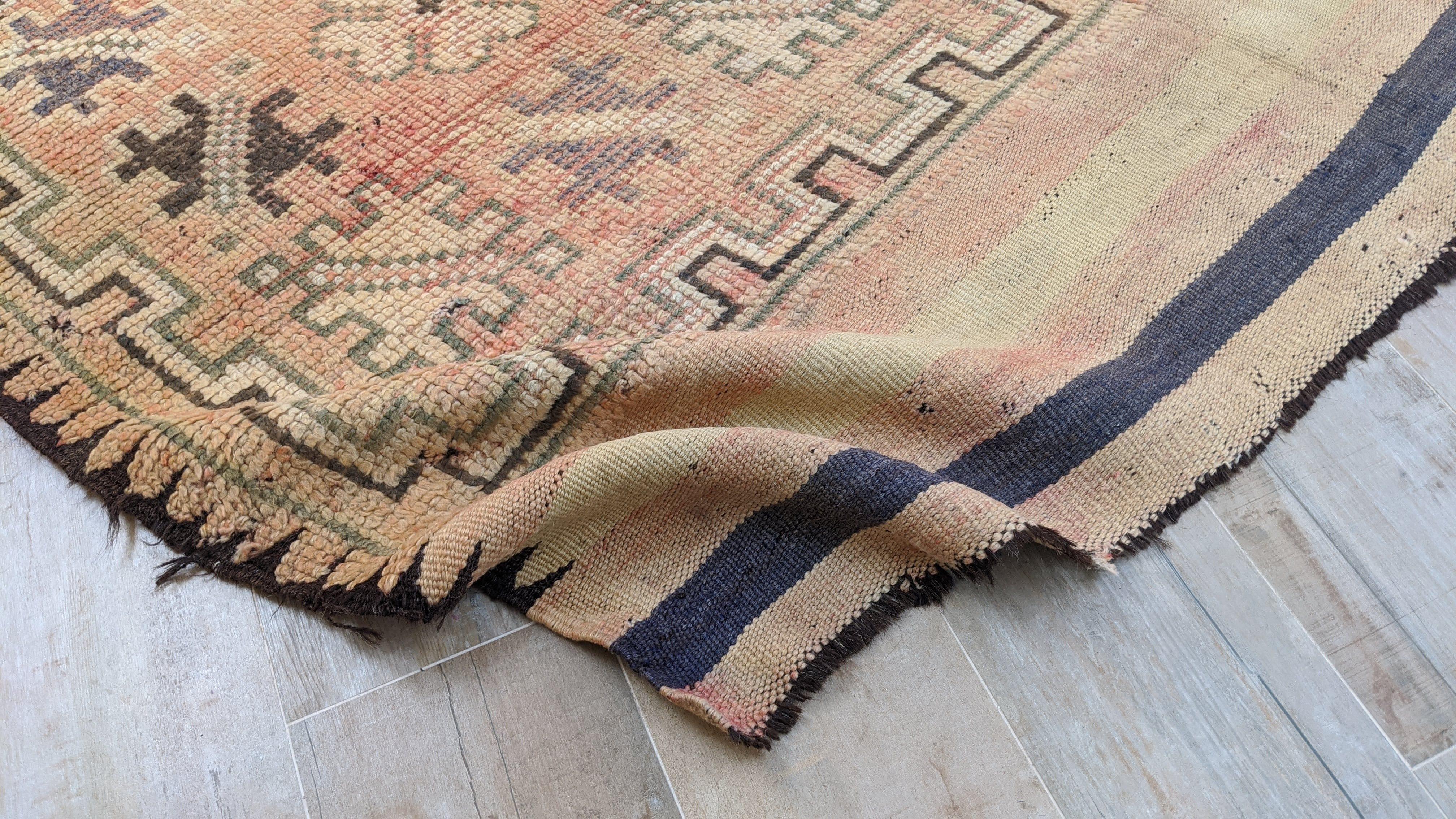 Vintage Boujaad rug, 360 x 175 cm || 11.81 x 5.74 feet - Image 9